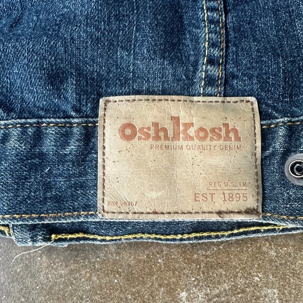 OshKosh Denim Trucker Jacket Kids Size 10 Blue Snap Button Cotton Classic Wash